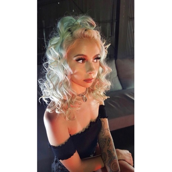 Wavy Crop Top - Rose - Picture 3 of 8